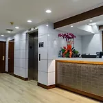 Flushing Central Hotel 88