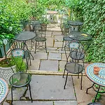 Hotel Chelsea Pines 3*