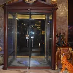 Paris Suites Hotel