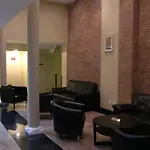 Macy Empire Apartment New York