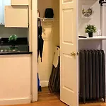 Macy Empire Apartment *