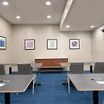 Holiday Inn Express - Jamaica - Jfk Airtrain - Nyc By Ihg