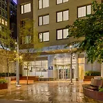 Doubletree By Hilton New York Times Square South