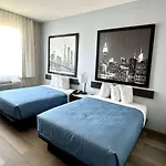 Super 8 By Wyndham Brooklyn Pennsylvania Ave New York