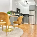 Large 4 Bedroom Nyc Property