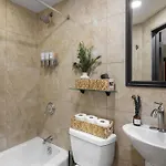 Heart Of Ny, Steps Away From All Attractions