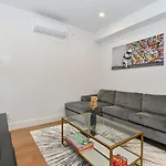 Sophisticated 3 Bedroom Duplex In The Heart Of Midtown