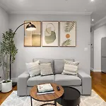 Sleek Lower East Side Retreat