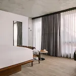Merchant Les Hotel
