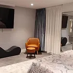Hotel Rose Near Yankee Stadium