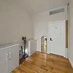 Private Room At A Shared Apartment By Times Square