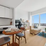 Greenpoint 1 Bedroom W Work Setup By Anyplace - 11752 New York