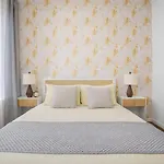 Classy 2Bd Home In Manhattan