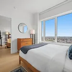 Greenpoint 1 Bedroom W Work Setup By Anyplace - 11752 *
