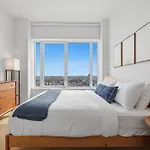 Greenpoint 1 Bedroom W Work Setup By Anyplace - 11752 Apartment *