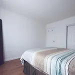 Moblat Apartments - 32Nd Street