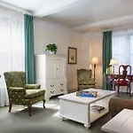 Roger Smith Hotel 3*