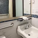 Howard Johnson Soho