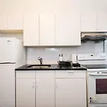 Perfect Retreat In Downtown