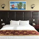 Hotel The Queens