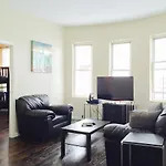 5 Bedroom In The Real Little Italy Bronx