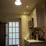 East 7Th Street Apt 1C