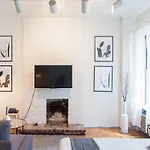 Upper East Studio Apartment