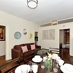 Places4Stay Midtown East Comfort