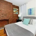 Beautiful Upper East Studio Near Central Park