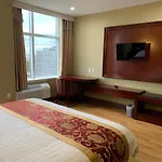 The Queens Hotel 2*