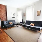 New York Apartment Sleeps 8 Air Con Wifi T081263