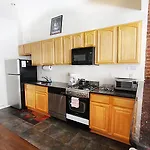 New York Apartment Sleeps 8 Air Con Wifi T081263