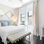 Fifth Avenue Ultra Luxurious Two Bedroom - Domenico Vacca Building 5D