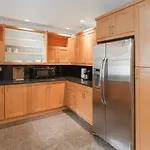 Sophisticated 4Br/2.5Ba Nyc Midtown Apt