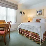 Roger Smith Hotel