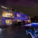 Villa Masion Private With Recording Studio And Swimming Pool