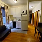 Midtown East Spacious Apartment