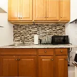 One Bedroom / Studio Private Entrance