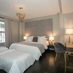 Prime Fifth Avenue Ultra Luxurious Large 3 Bedroom - Gym /Doorman/Elevator A