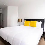 Chelsea South 30 Day Stays