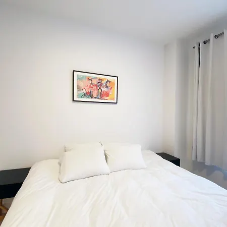 Private Garden Residence In Luxury Condominium Apartment