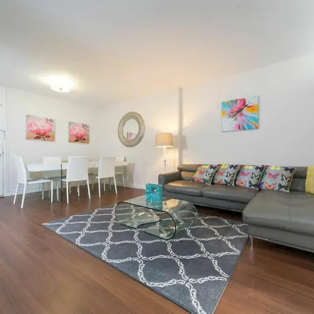 3 Bedroom Attractive At Midtown East