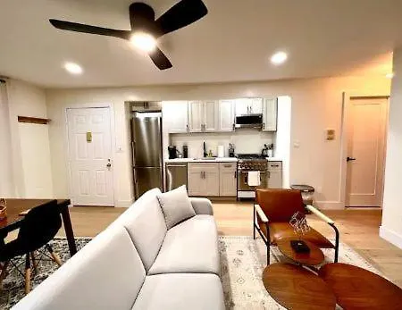 Fox Hill Staten Island House Of Comfort Apartment *