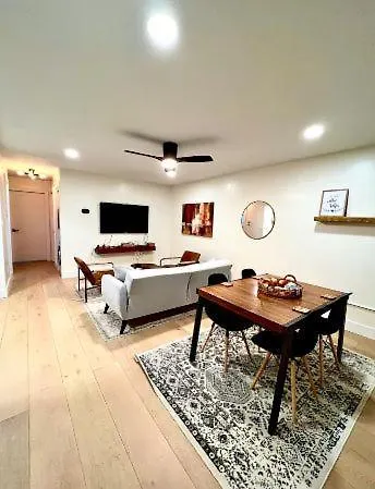 Fox Hill Staten Island House Of Comfort *