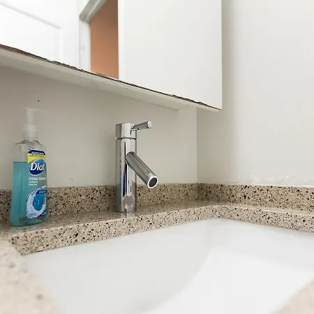 Apartment 3bd 2ba Modern In Nyc *
