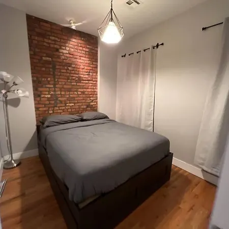 Perfect Family 3bd In Flatbush New York