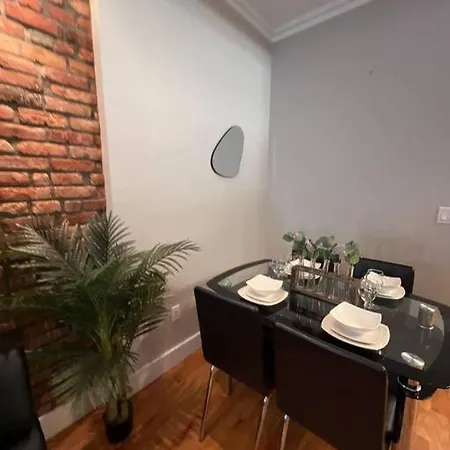 Perfect Family 3bd In Flatbush Apartment *