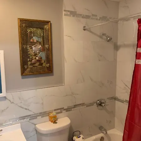 Guest house Latisha Full Size Bed New York