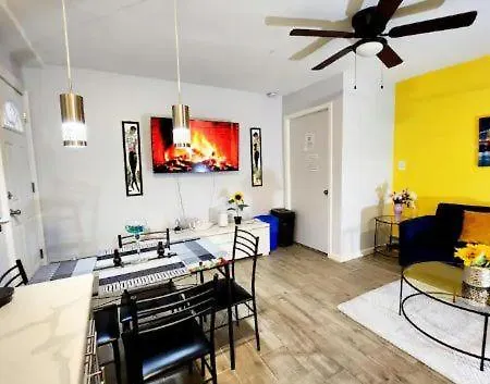 2 Bedroom Relaxation Of Staten Island *