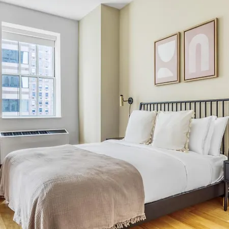 St 1br W Speakeasy Gym Rooftop Nyc-11 New York